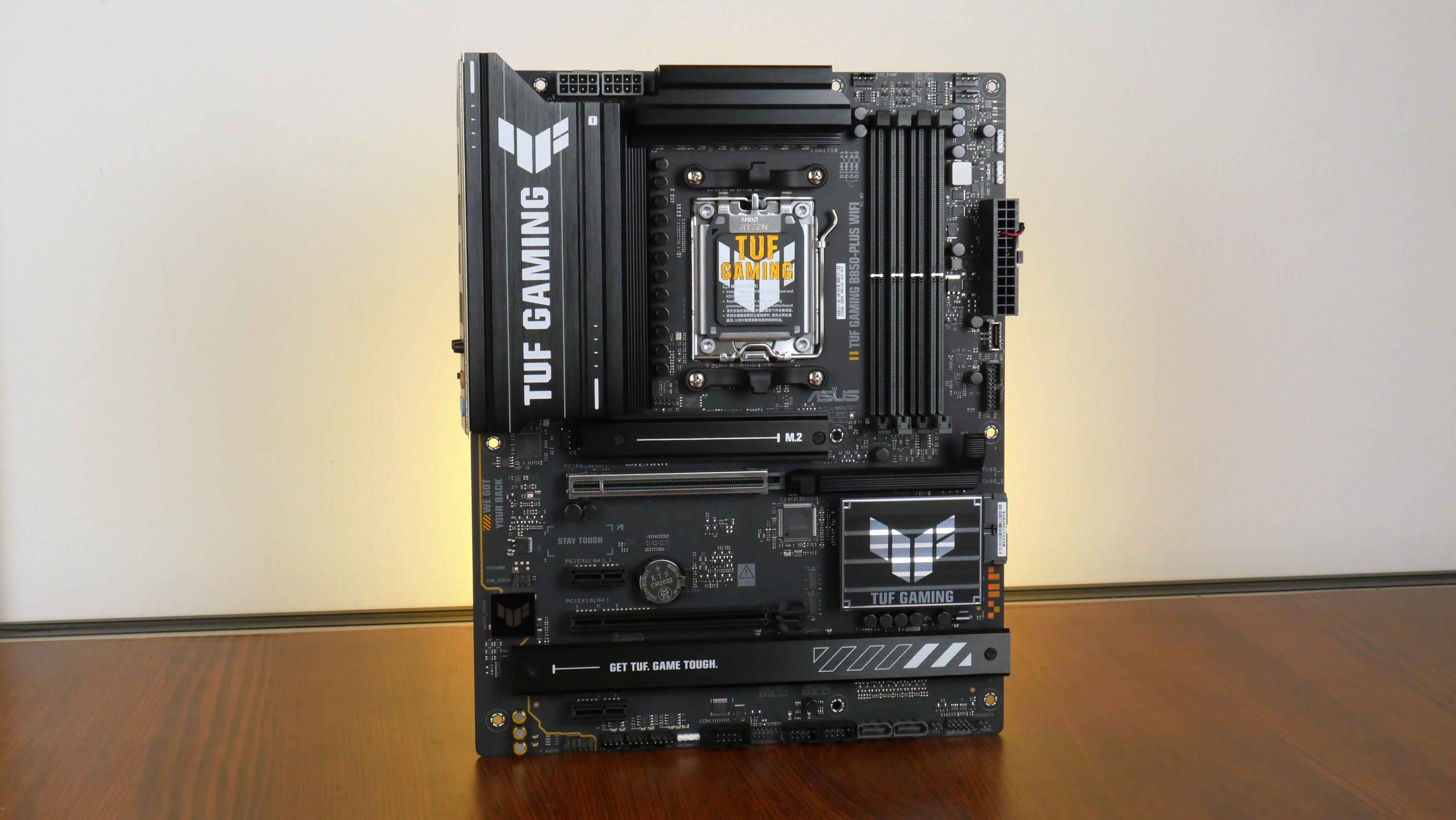 マザーボード TUFGAMING B850M-PLUSWIFI MicroATX Amazon.com: ASUS TUF Gaming B850M-PLUS Motherboard Socket